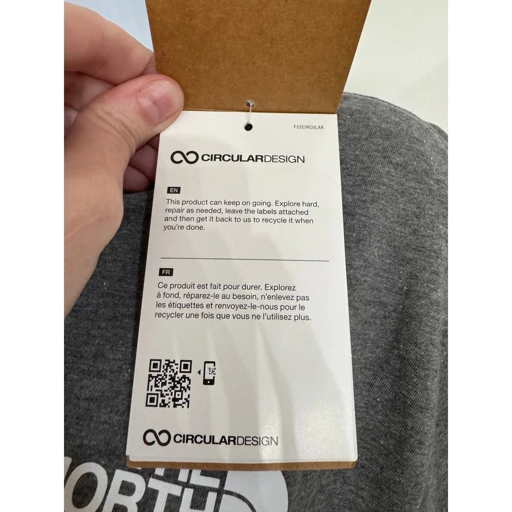 THE NORTH FACE Men's Short Sleeve Box Never Stop Exploring Tee large